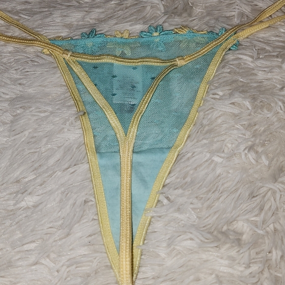 VINTAGE RAMPAGE LARGE THONGS - Picture 3 of 10